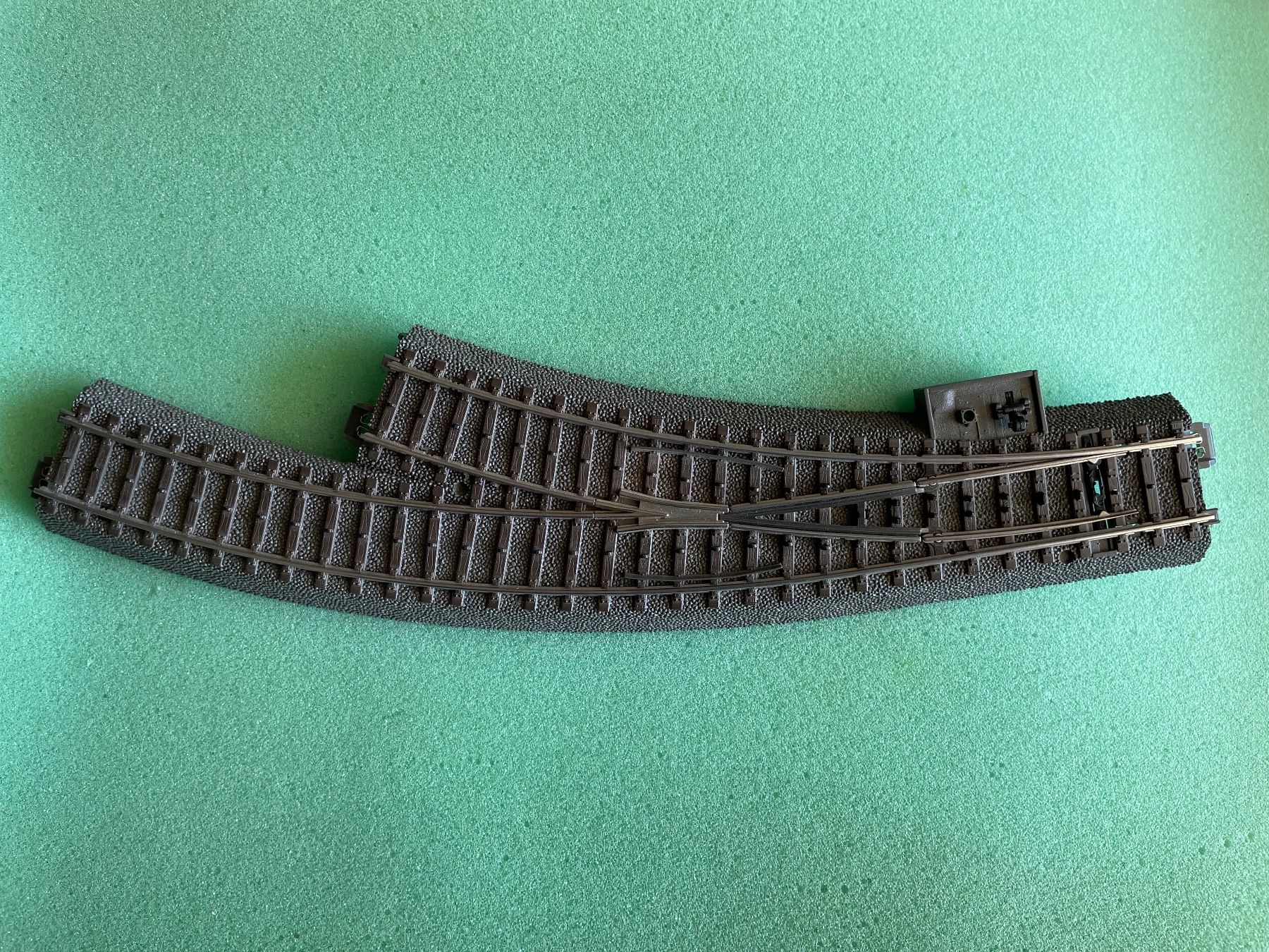 Märklin Modellini di ferrovie: Marklin C 24672 Weiche rechts – Usato da Hauterive NE venduto da eriamch