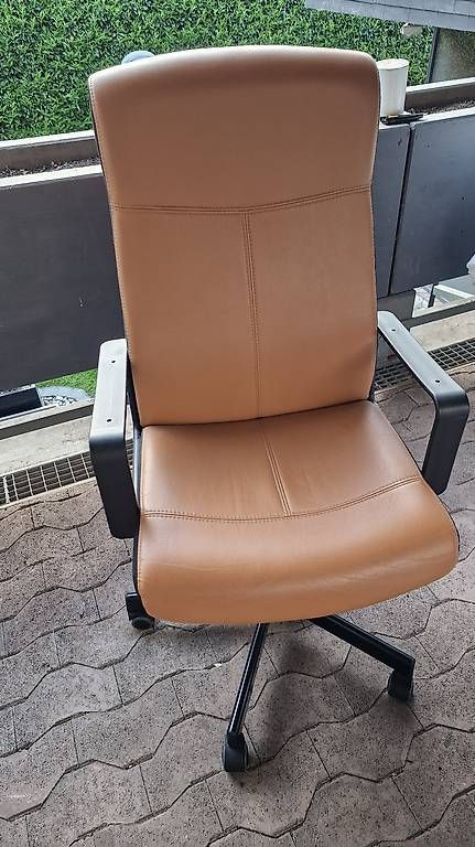 Chaises: Drehstuhl  – D'occasion à Lufingen par adn_stk8 1