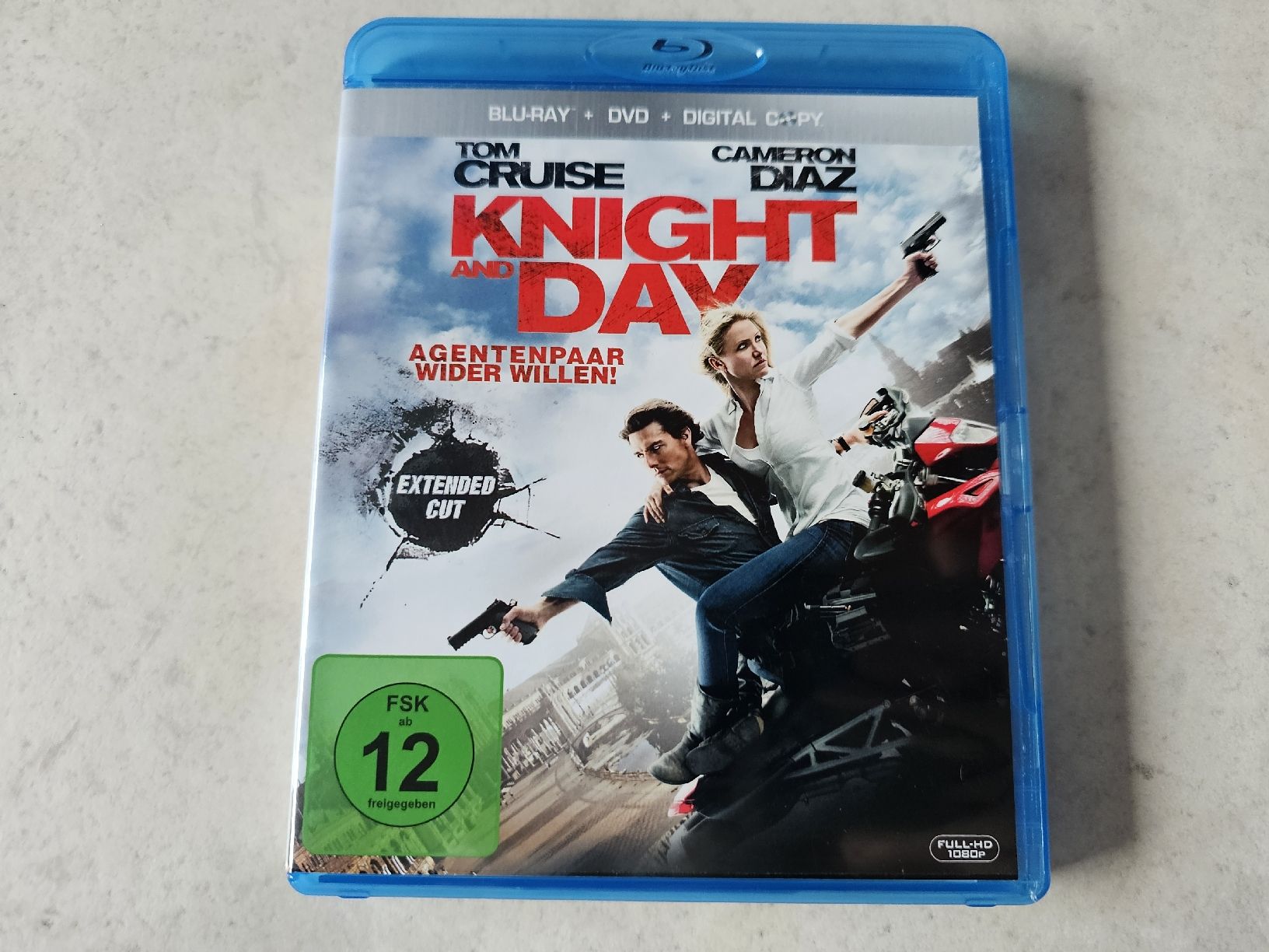 Tutti i DVDs: Knight Day  /  Bluray + DVD – Usato da Schneisingen venduto da backstore24