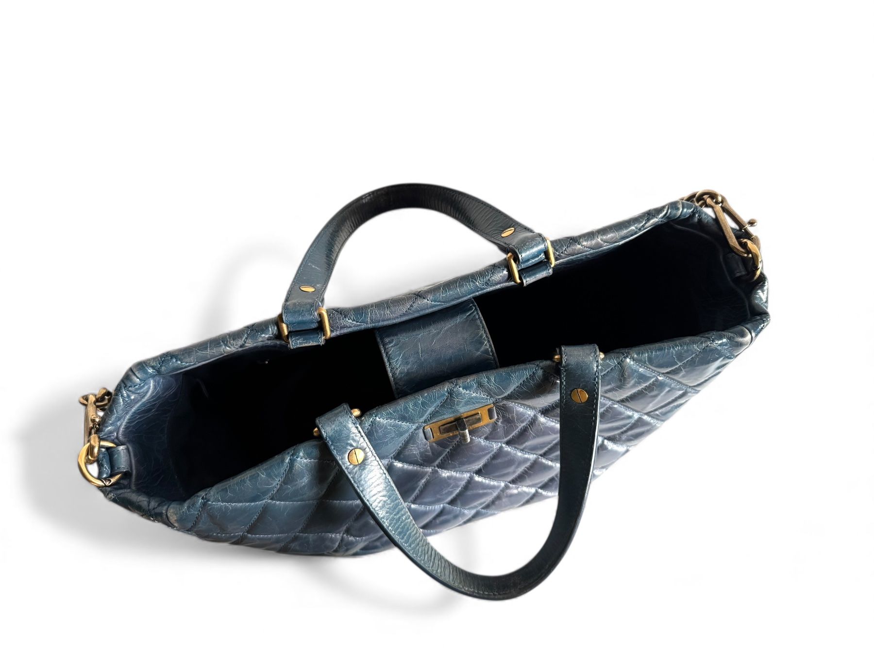 Chanel Taschen für Damen: CHANEL 2.55 Reissue Glazed Tote Tasche – Gebraucht aus Kriens von hannaandkiko 6