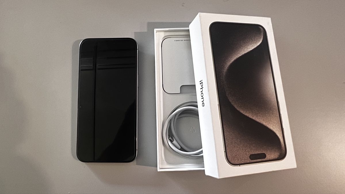 Apple Telefoni cellulari / Smartphones: iPhone 15 Max 1tb – Usato da Frauenfeld venduto da Larsnils2