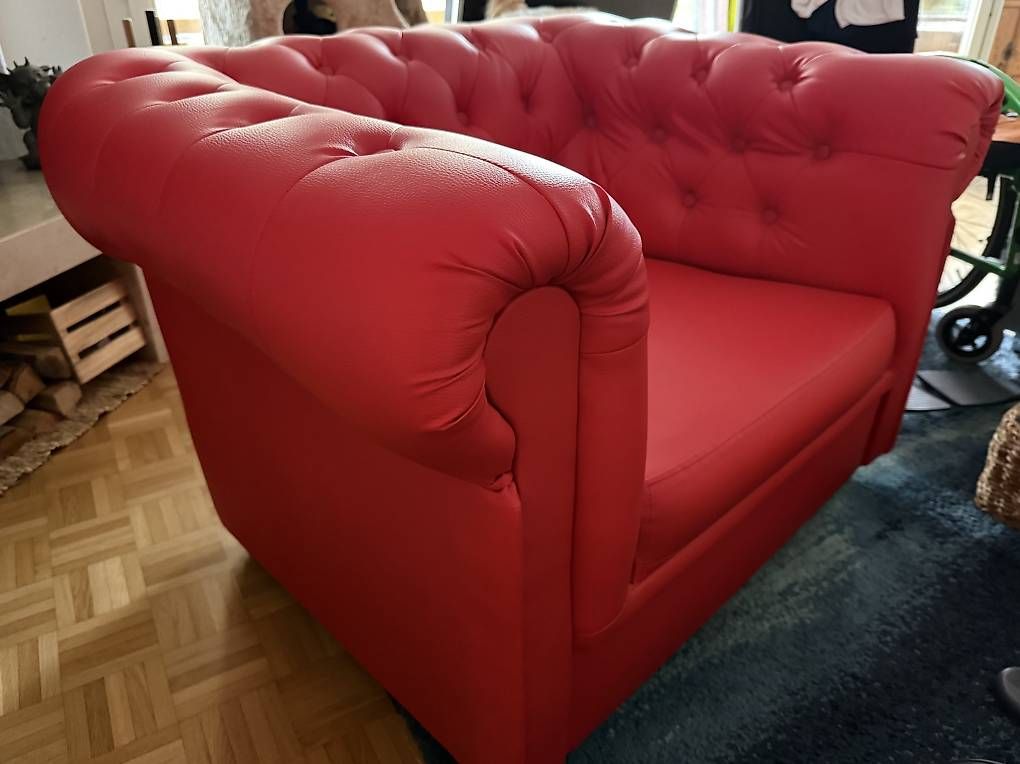 Poltrone: Chesterfield Sessel  – Usato da Freienbach venduto da Orka76