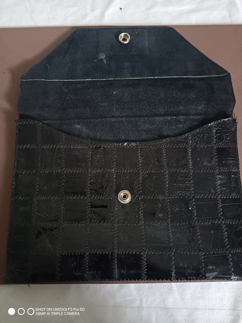 Borse da donna: Schwarze Leder Tasche Patchwork Handtasche guter Zust – Usato da Aarwangen venduto da to-hirschi 1