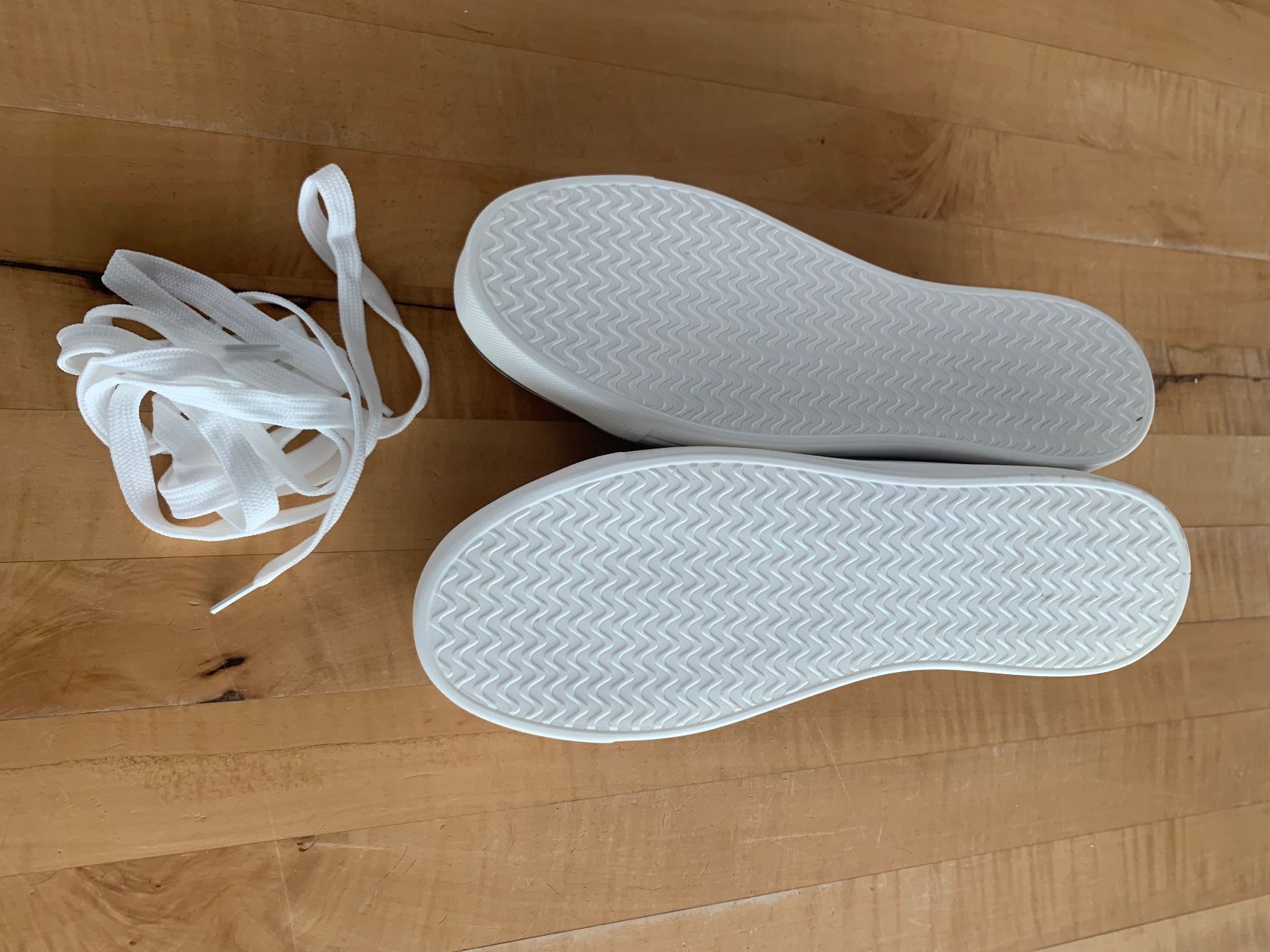 Scarpe da donna: Sommer Sneaker – Nuovo (secondo la descrizione) da Sirnach venduto da Famisa 2