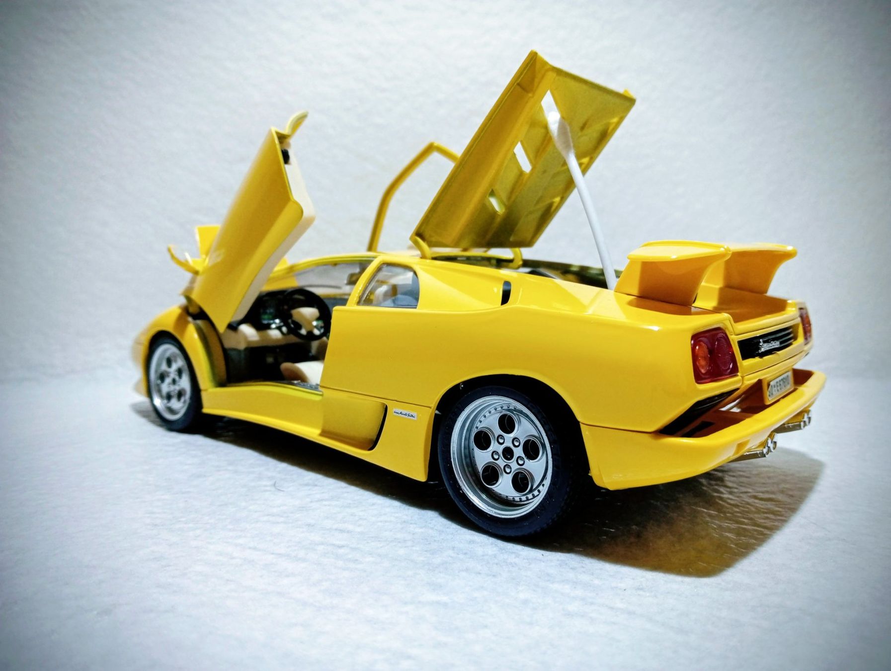 Bburago Modellini d'auto: Lamborghini Diabolo 1990 – Nuovo (secondo la descrizione) da Huttwil venduto da Secondtrain 3