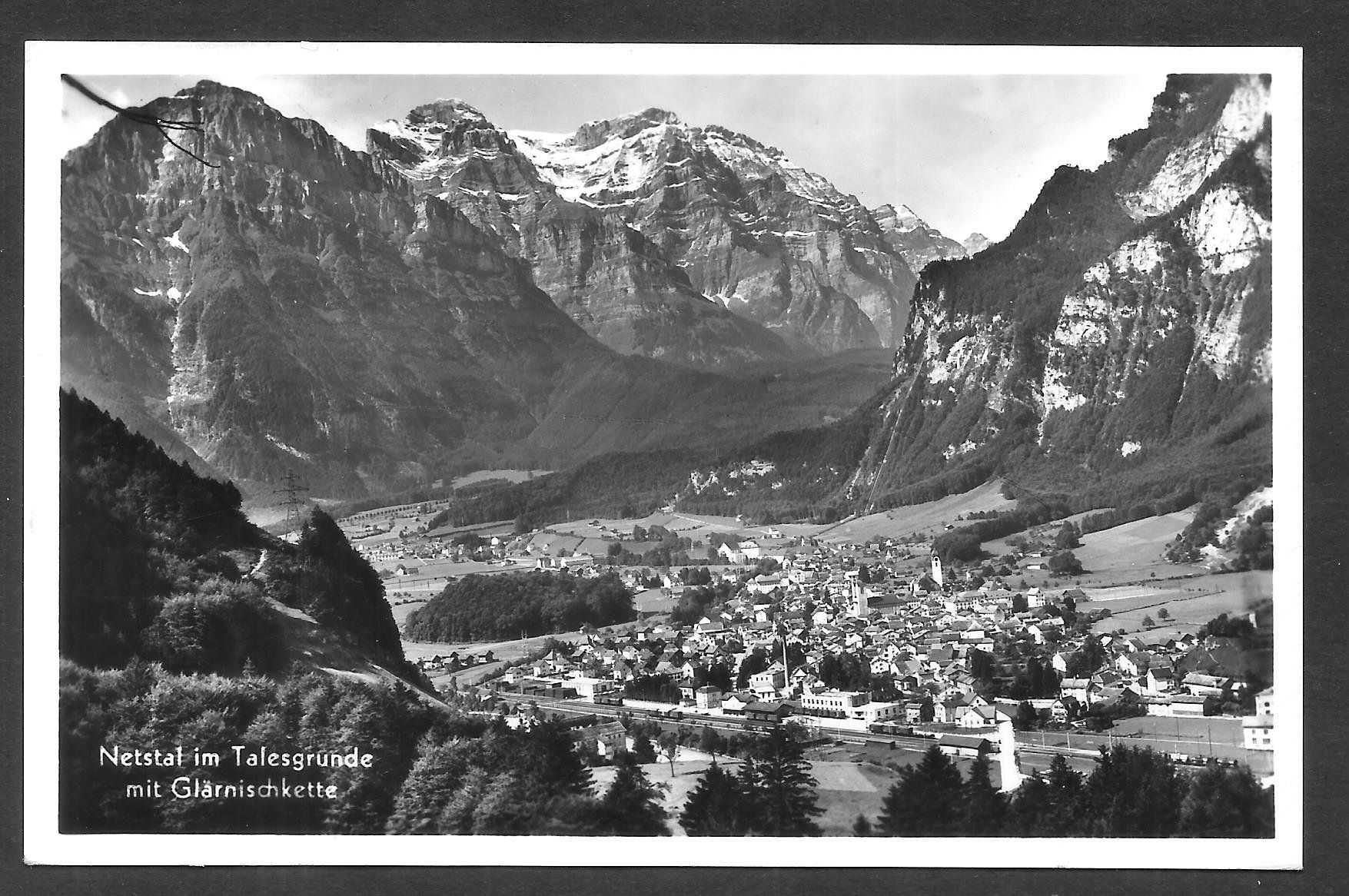 Cartoline postali: Netstal Gesamtansicht mit Glärnischkette – Usato da Olten venduto da clotaldi