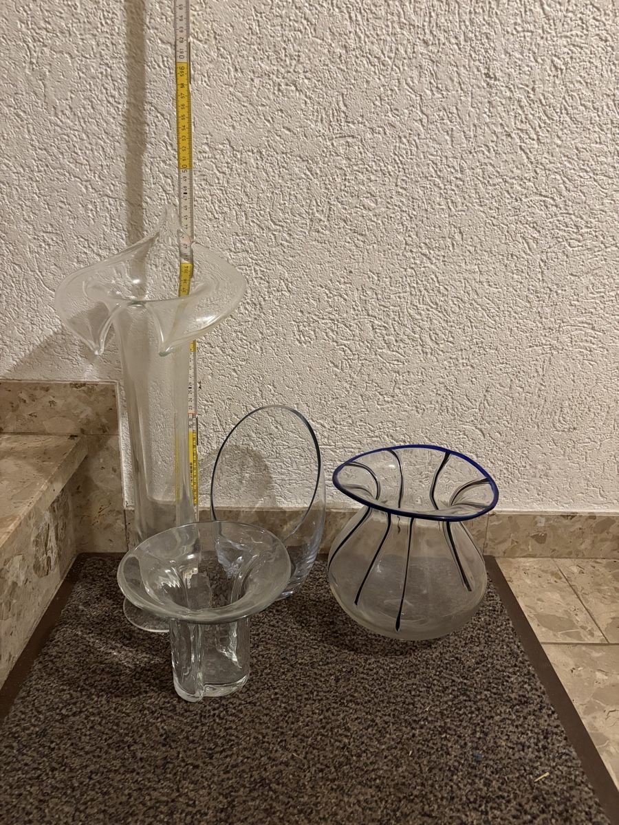 Vasen & Gefässe: Verschiedene Vasen aus Glas – Gebraucht aus Neuägeri von mai_9nd6