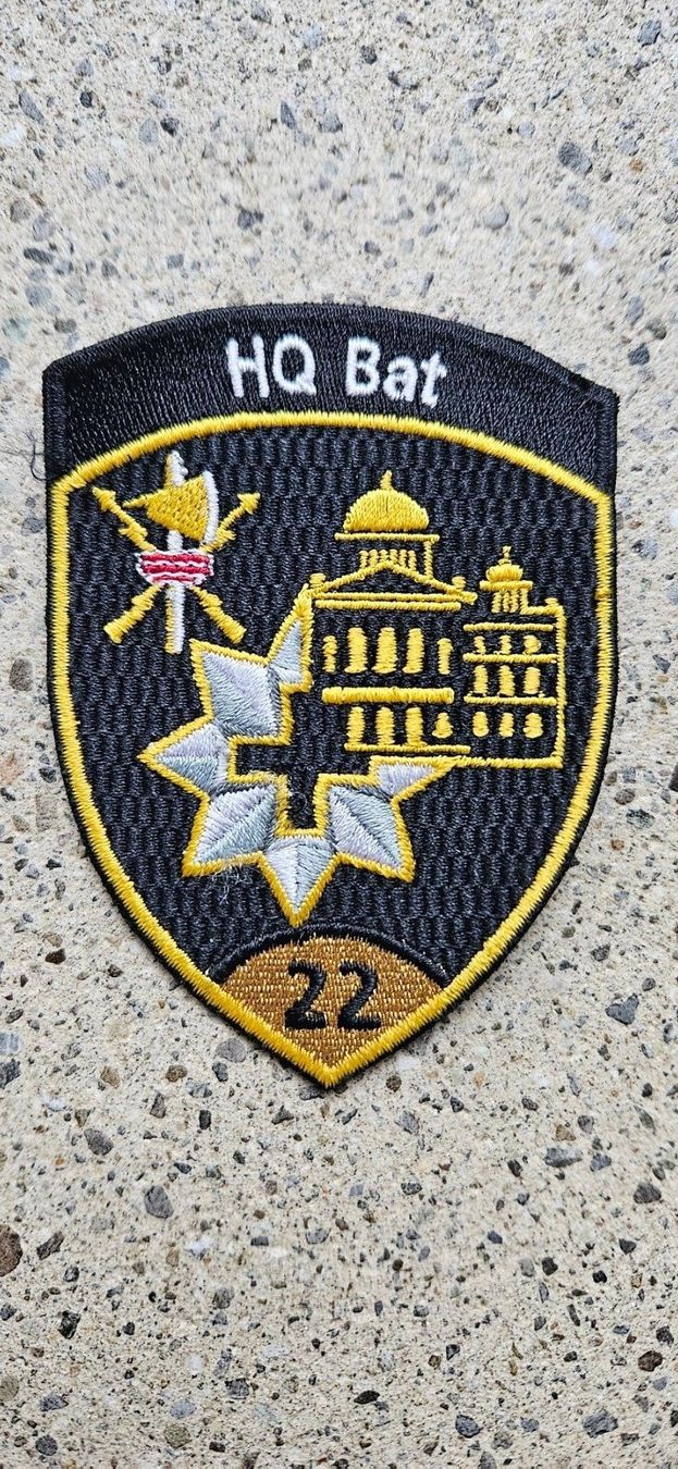 Schweizer Armee Placchette & Badge:  *** Badge HQ Bat ohne Klett ***  – Nuovo e nell'imballaggio originale da Riedholz venduto da fr_sIruP