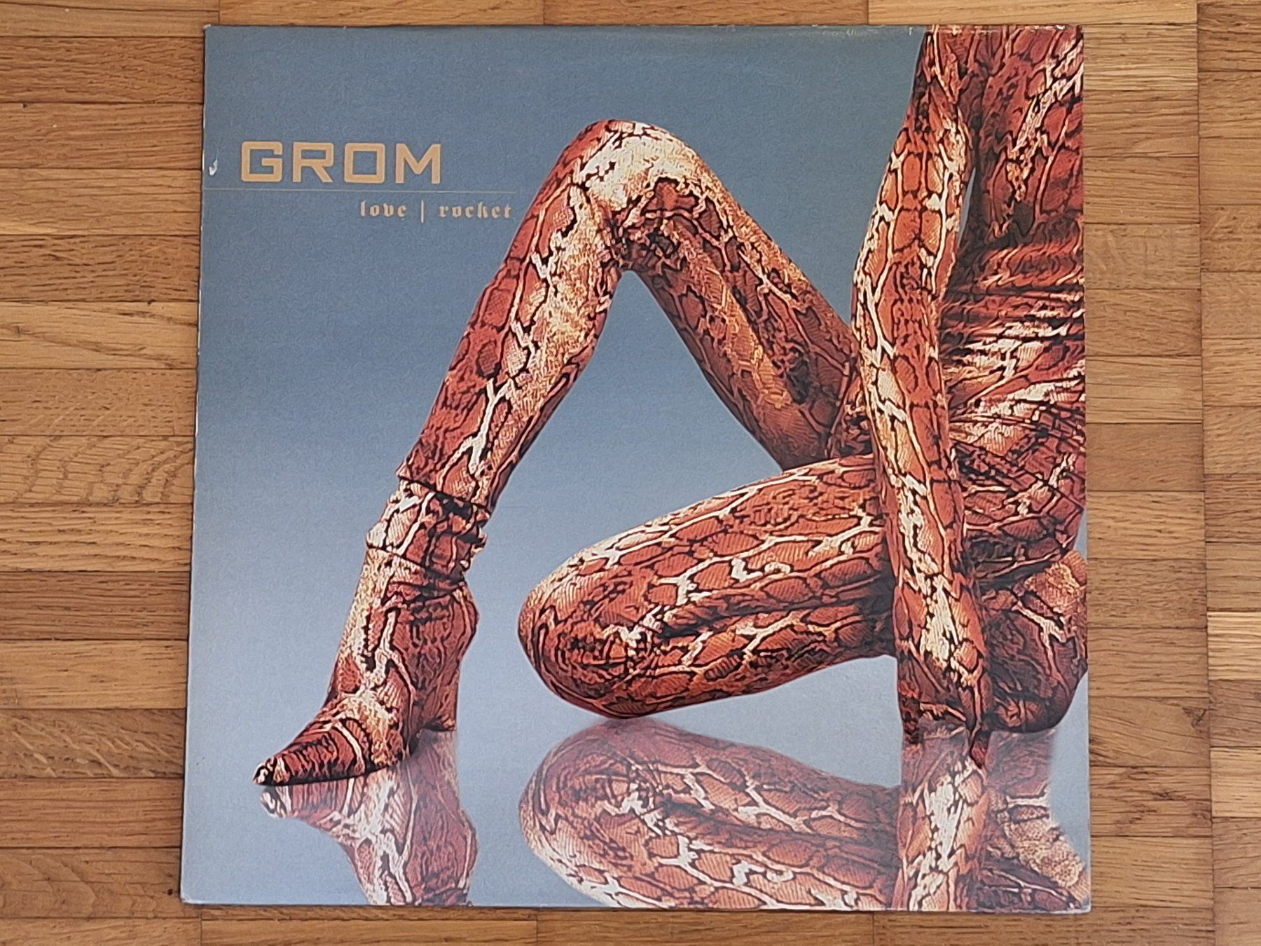 Dischi in vinile: Grom, Love | Rocket - 12" Maxi DE 2002 – Nuovo (secondo la descrizione) da Oberentfelden venduto da Musicud