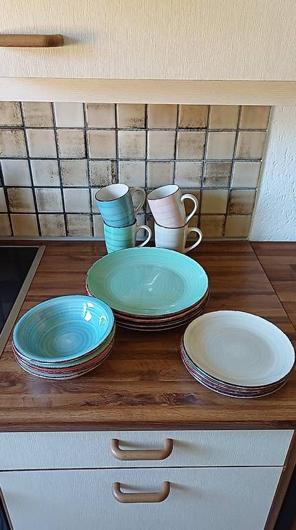 Geschirrsets: Teller und Tassen Set – Neu (gemäss Beschreibung) aus Zürich von ste_wyg7
