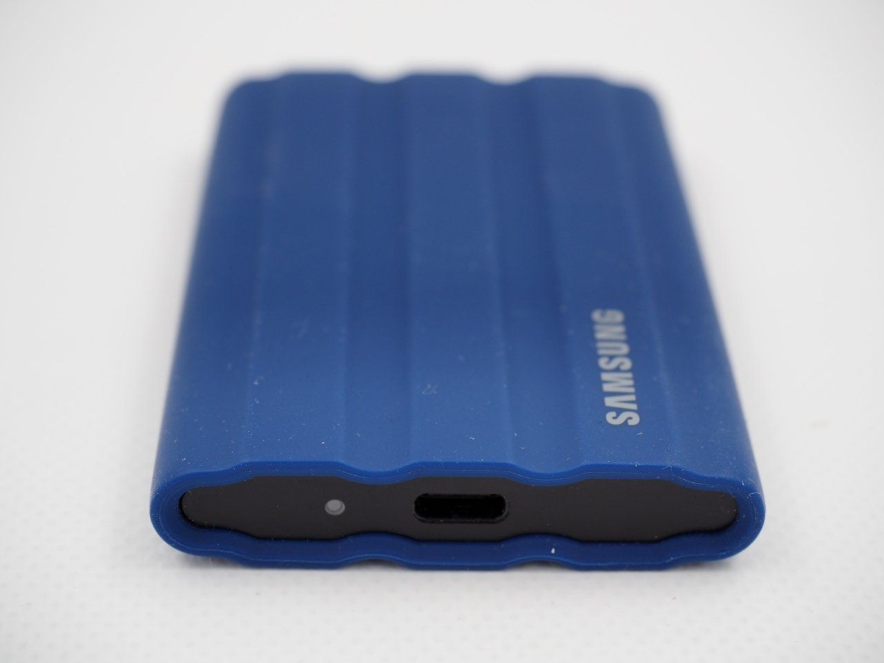 Samsung Harddisks: SAMSUNG T7 Shield SSD 2TB (26080313) – Gebraucht aus Zürich von fundsachenverkauf 3