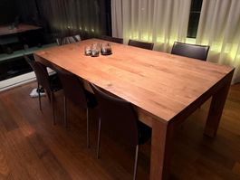 Massivholz-Esstisch Nussbaum 220 × 105 cm