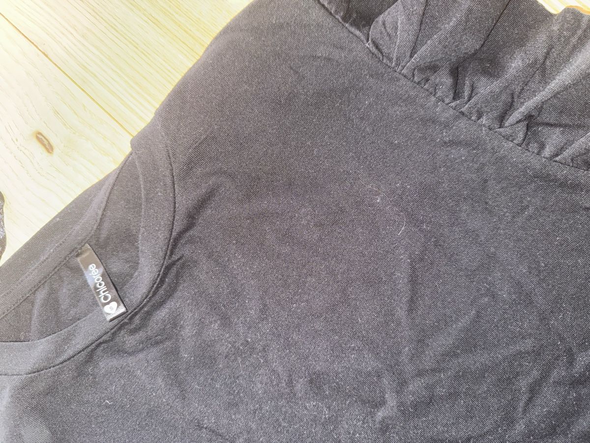 T-shirt: Tshirt mit rüschen ärmel – Nuovo (secondo la descrizione) da Itingen venduto da jessi811 1