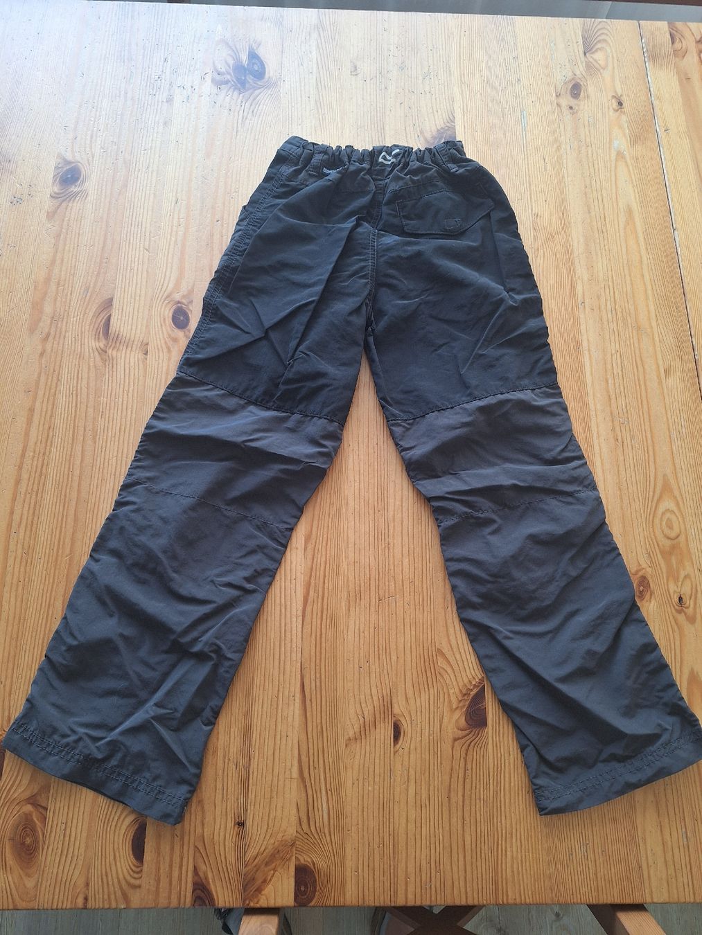 Pantalons: Regatta Wanderhose, Grösse 128 – D'occasion à Aesch BL par ChezToKa 1