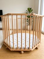 Geuther Laufgitter achteckig aus Holz – Guter Zustand!
