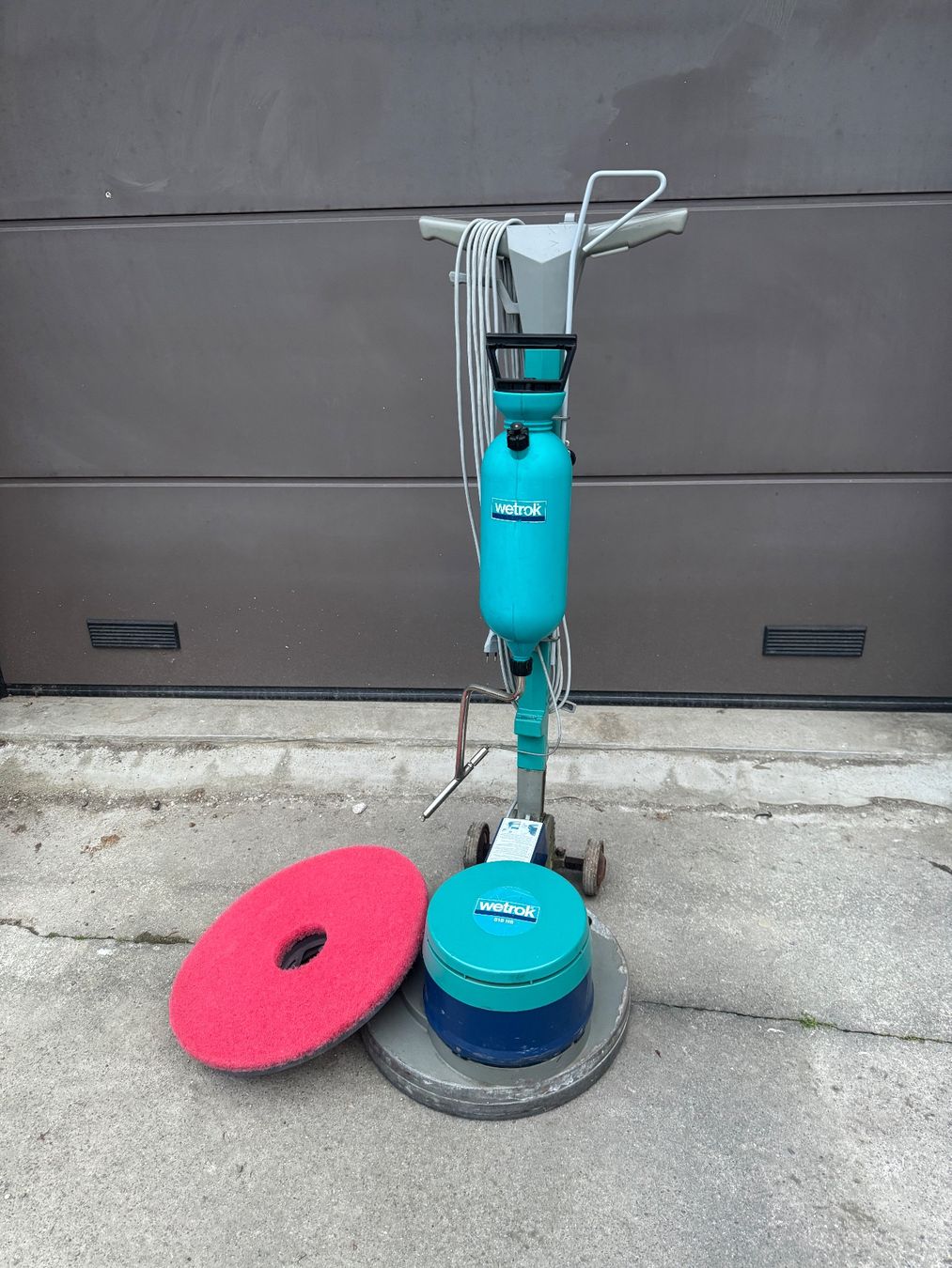 Toutes les machines: Wetrok-Servomat 515 HS ( taski cleanfix numatic) – D'occasion à Brugg par Vwtiguan1-