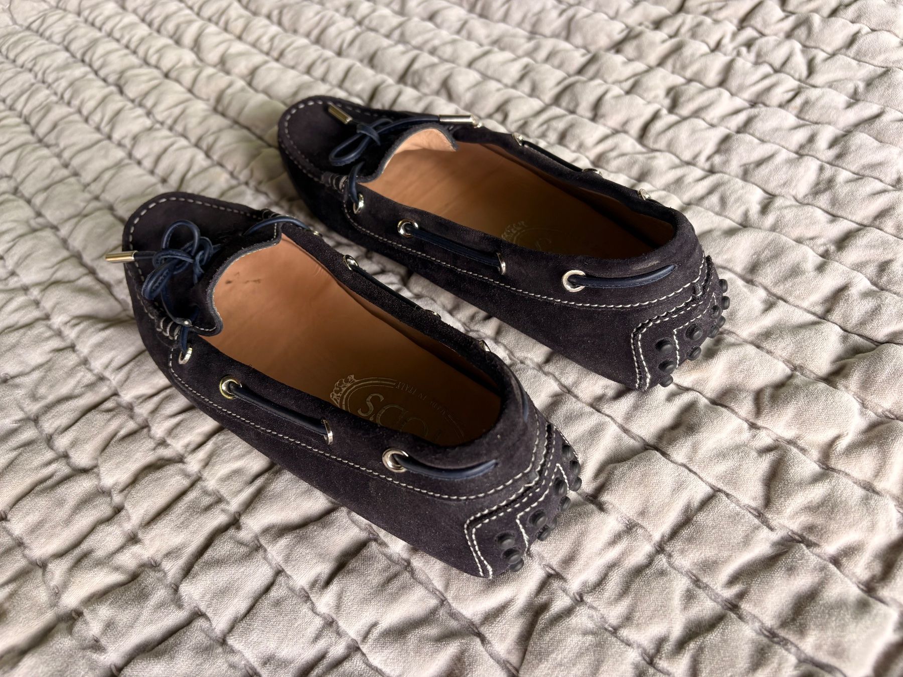 Tod'S Scarpe da donna: Tod's Gommino daim bleu marine  -  37 – Usato da Lovatens venduto da flo_z95p 2