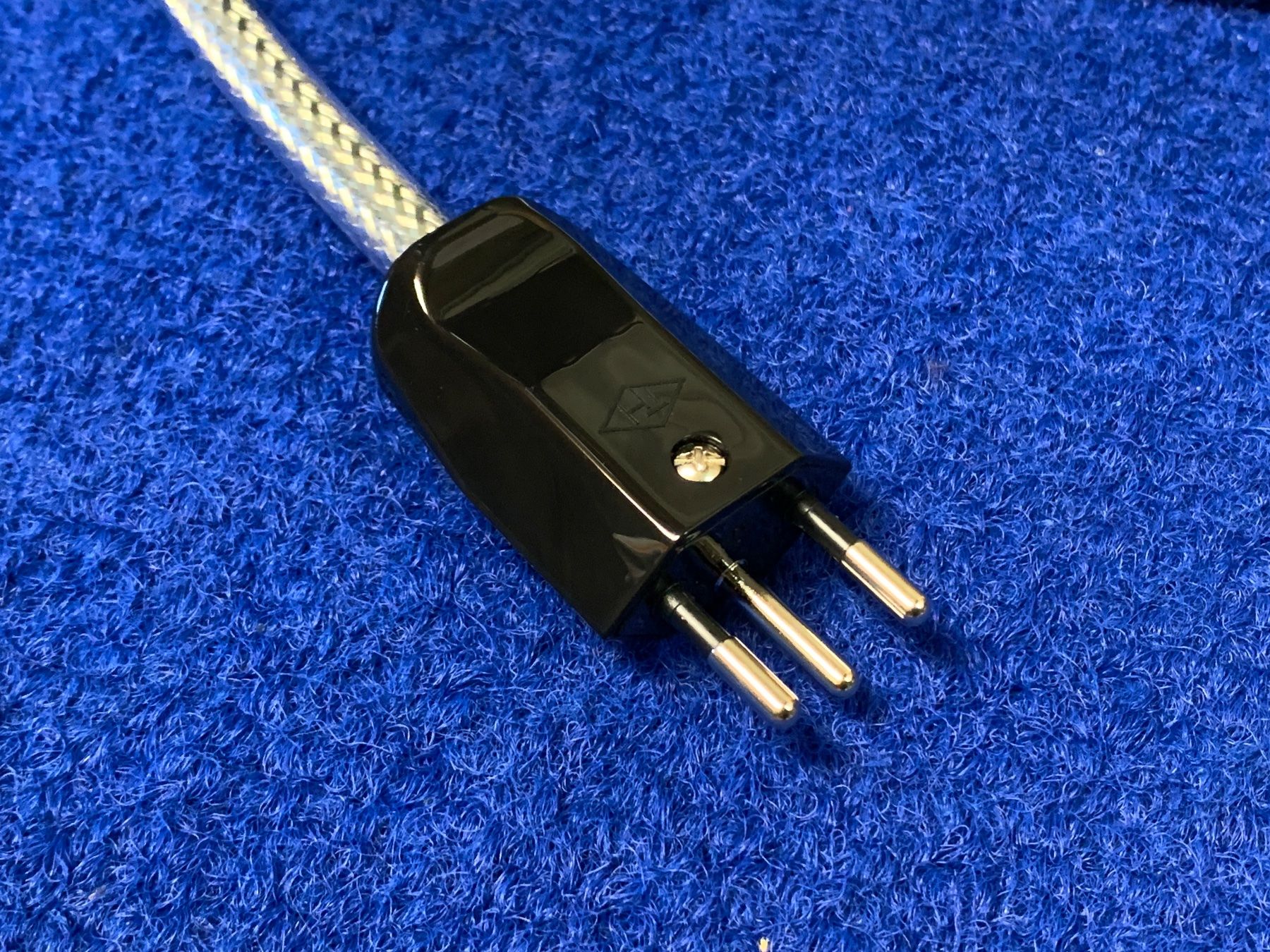 Câbles: Highend Netzkabel mit Schirm – Neuf (Voir description) à Rosshäusern par HighendSolutions 1