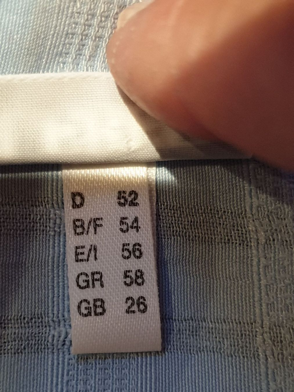 Giacche: Dunkelblauer Blazer mit Bluse gr.52 – Usato da Ferden venduto da jemyce 3