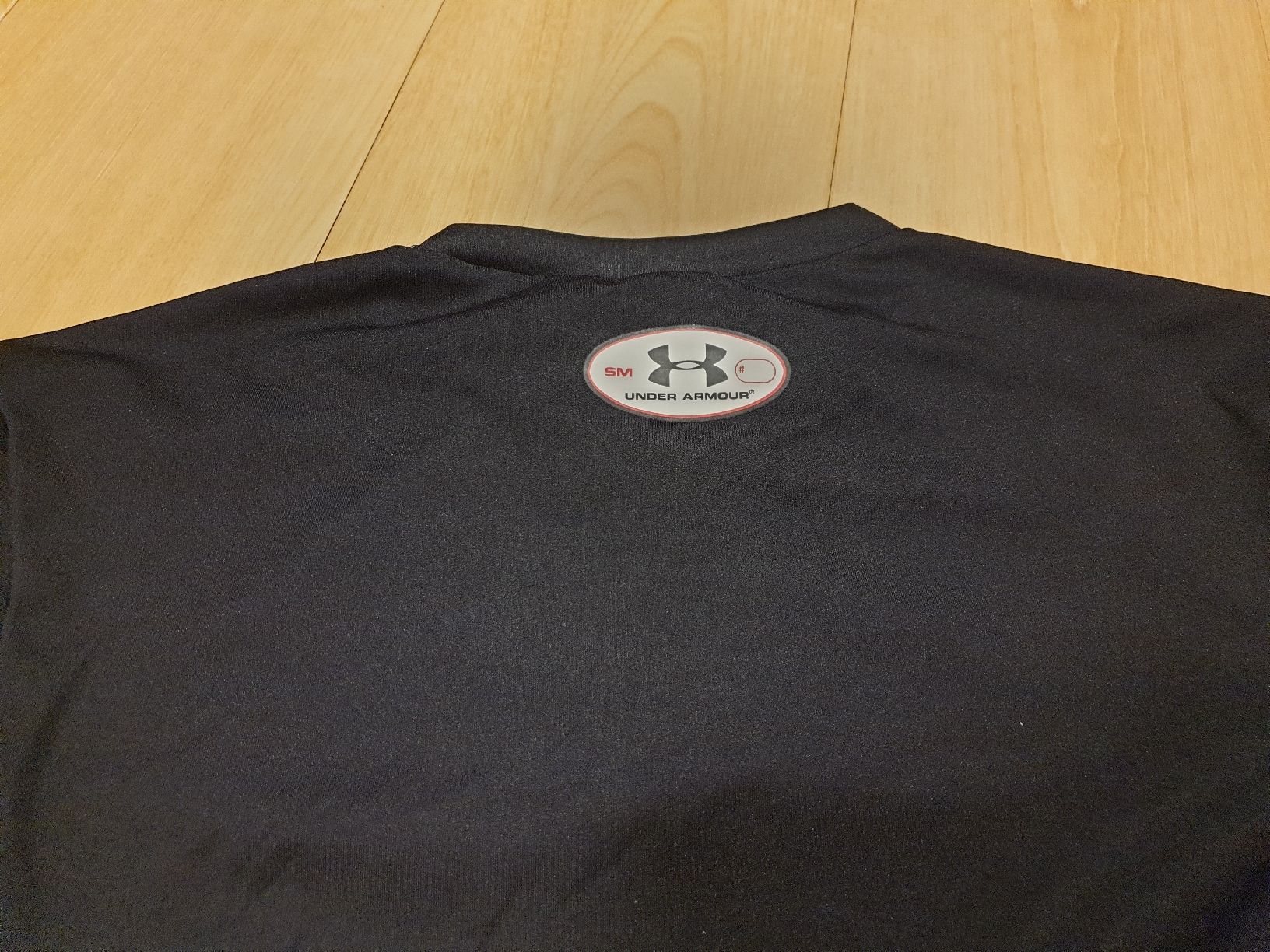 Under Armour T-shirt: Under Armour TShirt Edition Superman Heatgear DC Comics – Usato da Val D Illiez venduto da SnowRoof 2