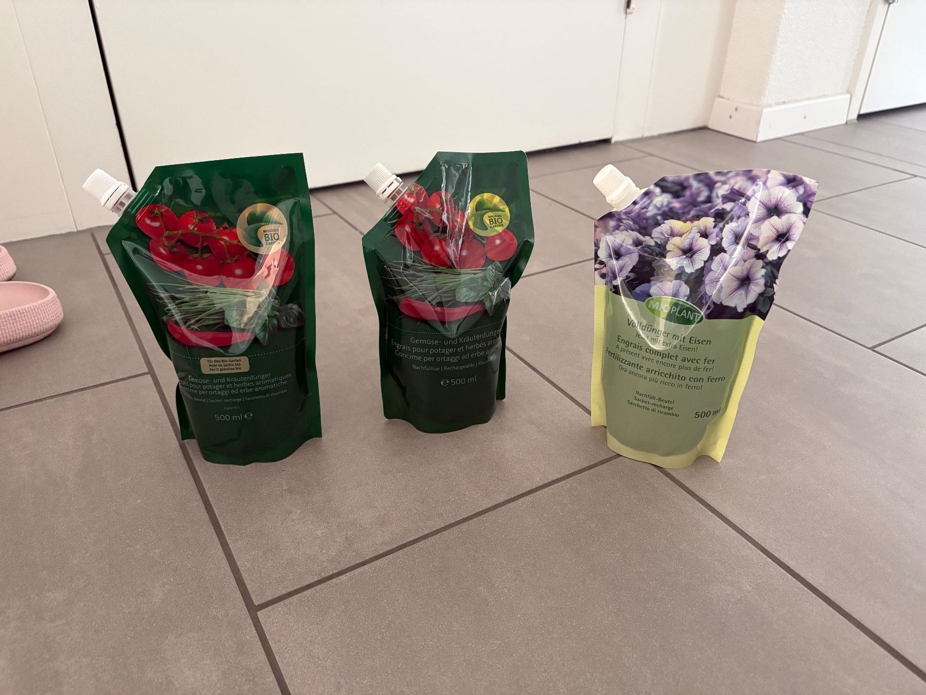 Piante & sementi: NEU und OVP -  3x BIO Universaldünger – Nuovo e nell'imballaggio originale da Männedorf venduto da Vespi012