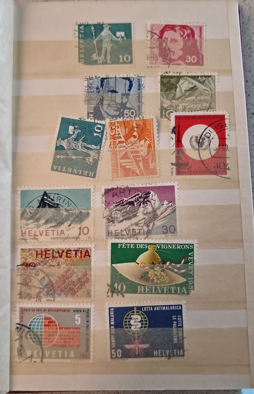 Alle Briefmarken: Briefmarkensammlung Divers #4 – Gebraucht aus Horw von Aquim
