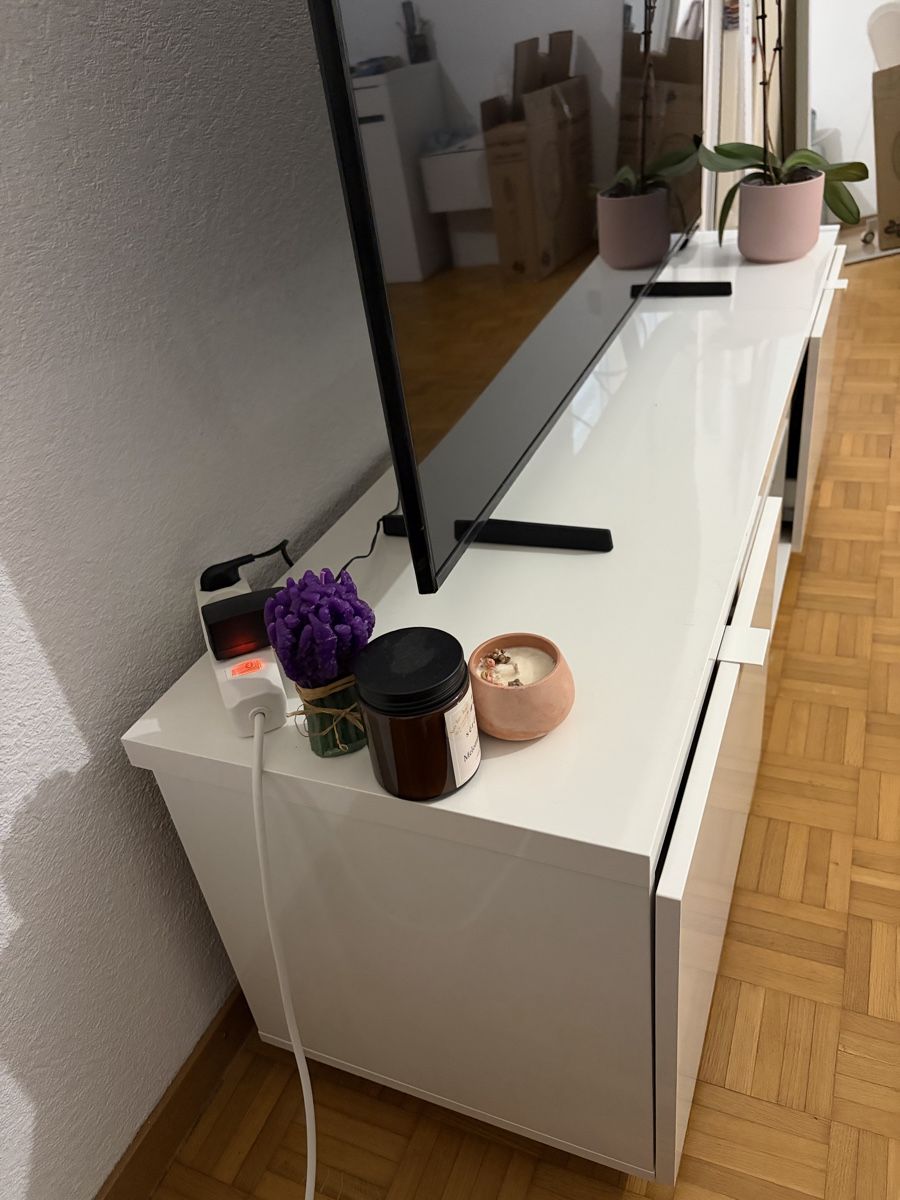 Ikea Mobili TV: TV bench IKEA – Usato da Fribourg venduto da spy_67zb 1
