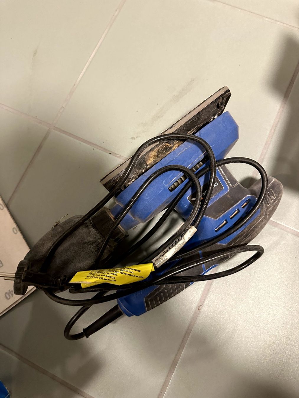 Smerigliatrici & Lucidatrici: Ponceuse vibrante Dexter 200 W – Usato da Payerne venduto da pop_ghf9 1