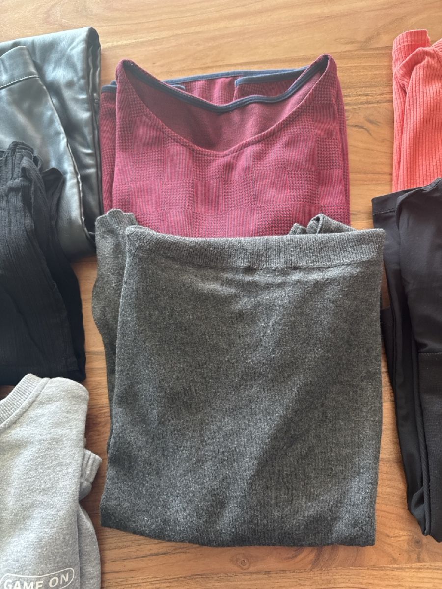 Kleiderpakete: Damen Kleiderpaket gute Zustand – Gebraucht aus Sursee von Alyel 3