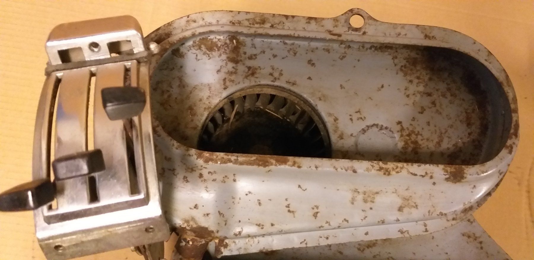 Tutti pezzi di ricambio auto: CHAUF.-VENTILATION VOLVO  OLDTIMER  LUFTUNG-HEIZUNG  VOLVO – Usato da cortébert venduto da rlv 3