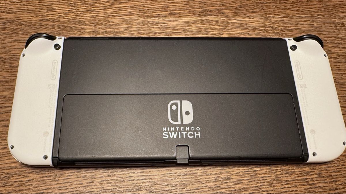 Nintendo Console: Nintendo Switch OLED – Usato da Zürich venduto da yun_9f7d 1