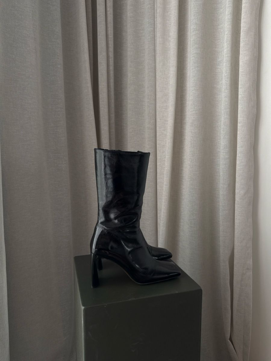Scarpe da donna: Sleek Black Leather Heeled Boots - Size 39 - Chic Style! – Usato da Biel/Bienne venduto da TanyaM02 1