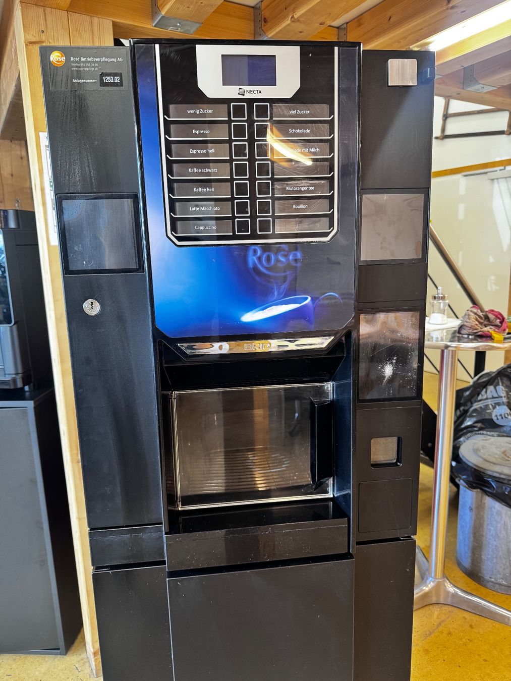 Macchine per caffè & Macchine per espresso: Necta Rose Kaffeeautomat, gebraucht,  Service nötig – Usato da Dübendorf venduto da sdbu-frappant