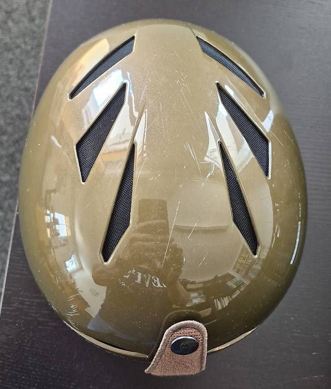 Helme: Giro Ski- / Snowboardhelm mit Schutzhülle – Gebraucht aus Künten von surrium 2