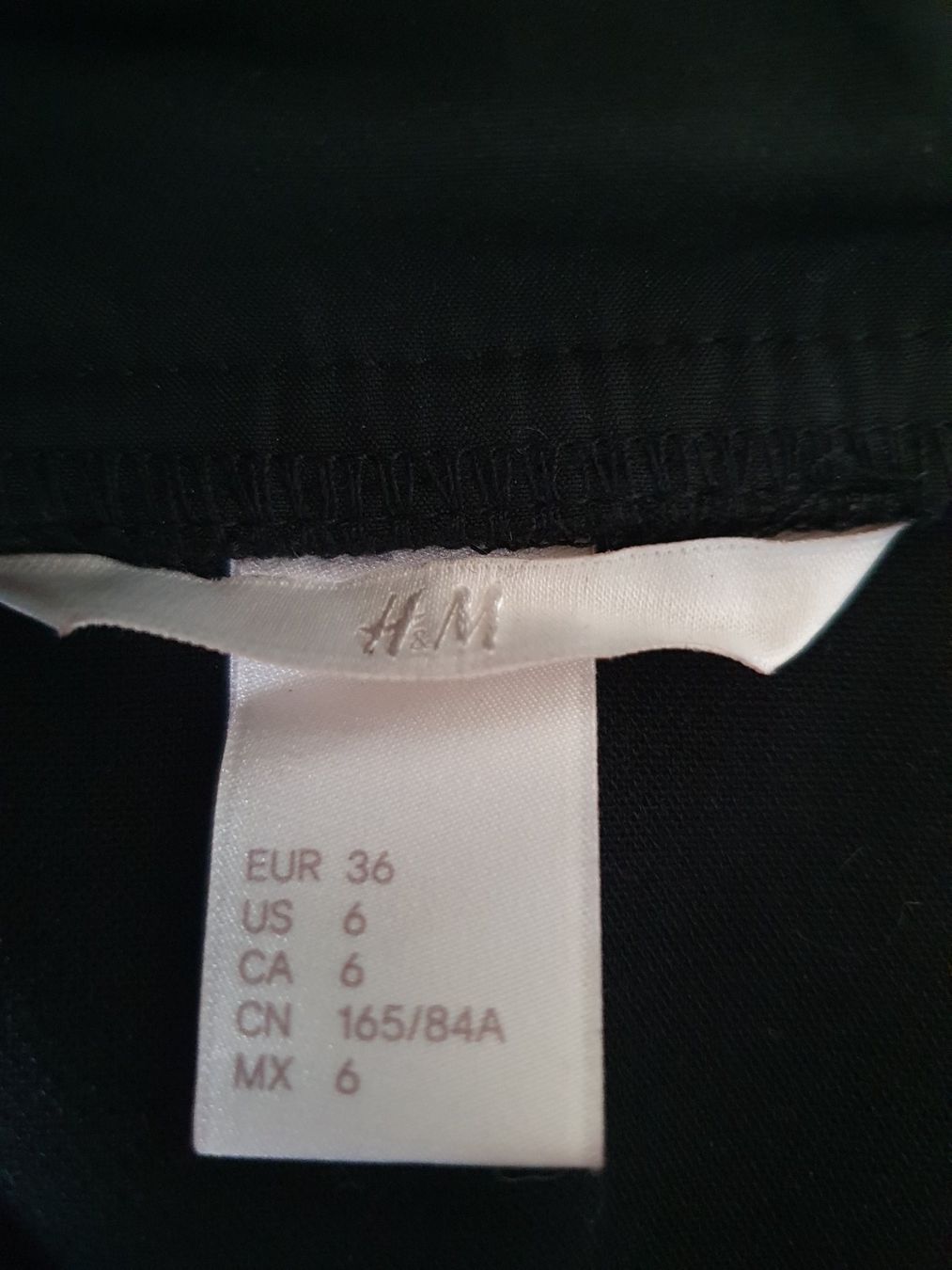 H&M Vestiti: Schwarzes Kleid mit Trägern – Usato da Kloten venduto da Hektor44 3