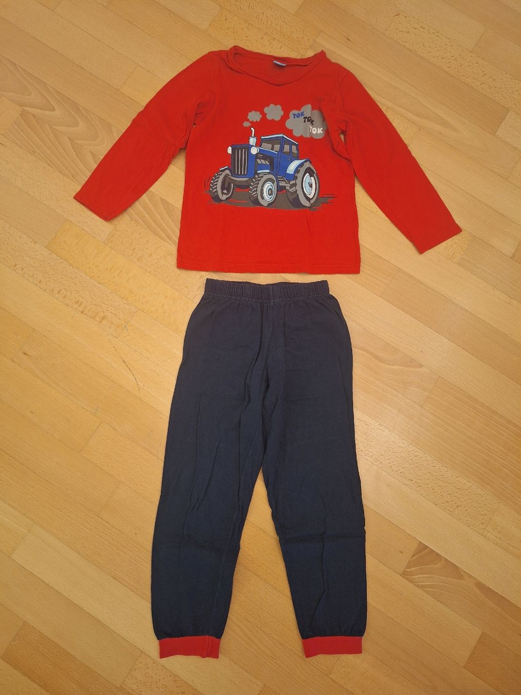 Migros Pyjamas: Pyjama "Traktor" in Gr. 110/116 – D'occasion à Oberrieden par smarties949