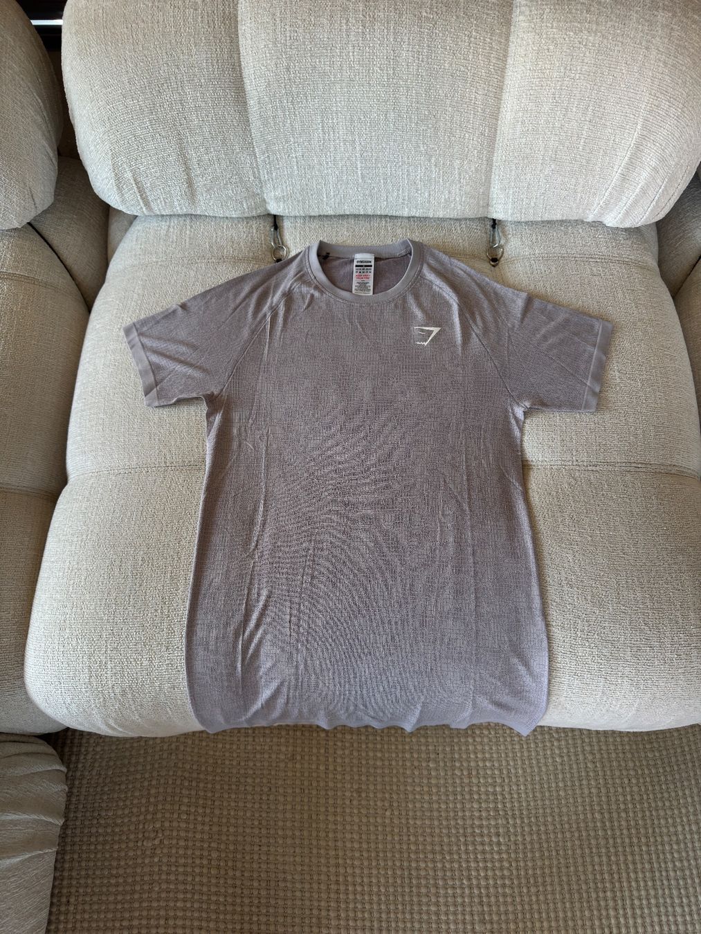 Gymshark T-shirt: Gymshark | T-Shirt – Nuovo (secondo la descrizione) da Horgen venduto da onur_5 2