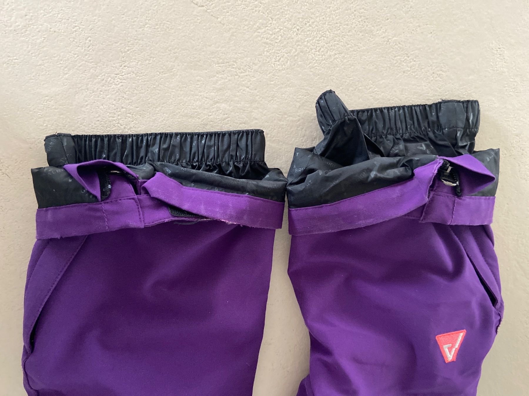 Albright Pantaloni: ALBRIGHT MÄDCHEN-SKI-HOSE GRÖSSE 116 – Usato da Baden venduto da GALERIE43 6
