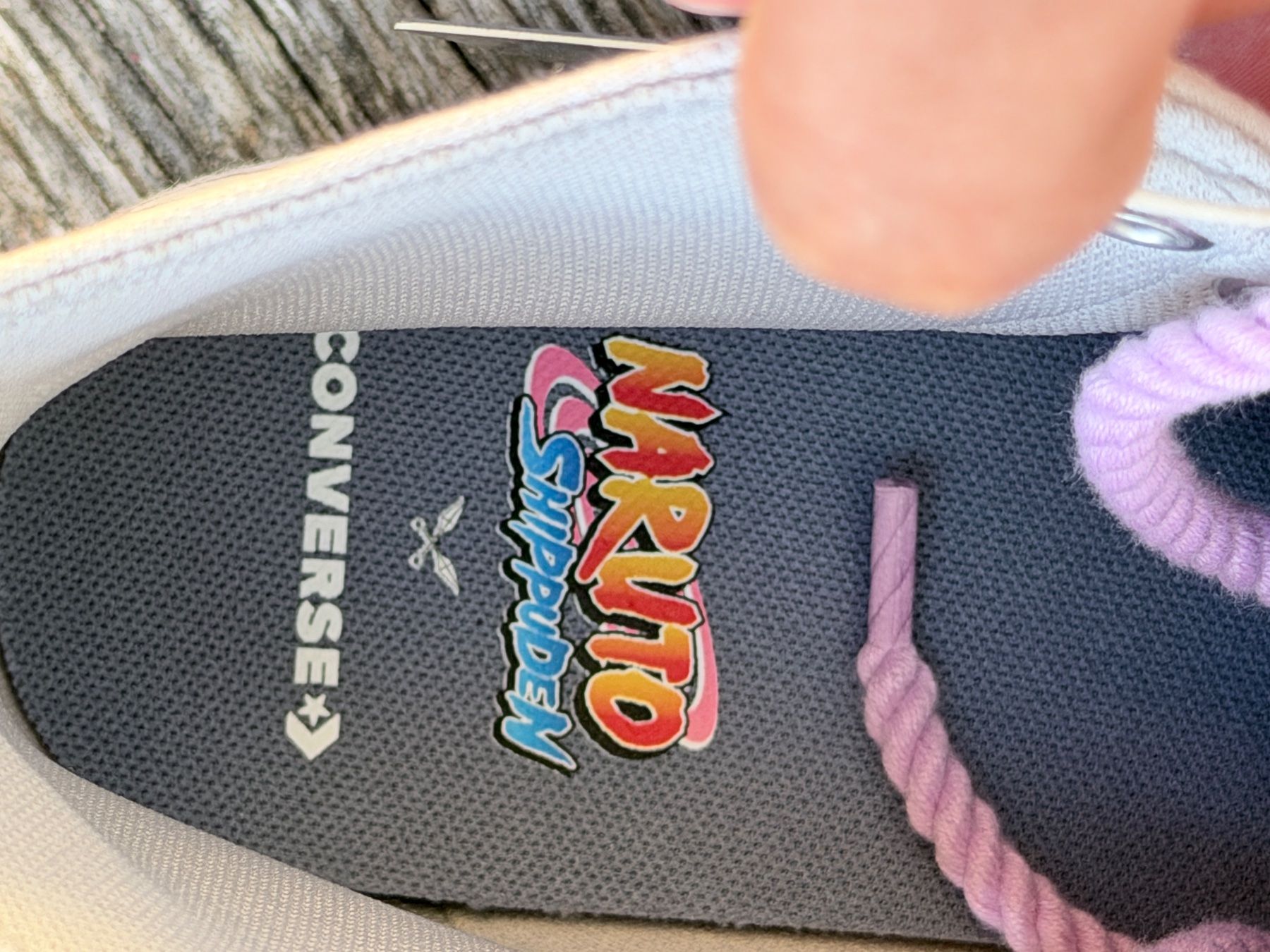 Converse Scarpe da uomo: Converse Chuck Taylor All Star Hi Naruto Sasuke – Usato da Gerlafingen venduto da Thomibasichome 1