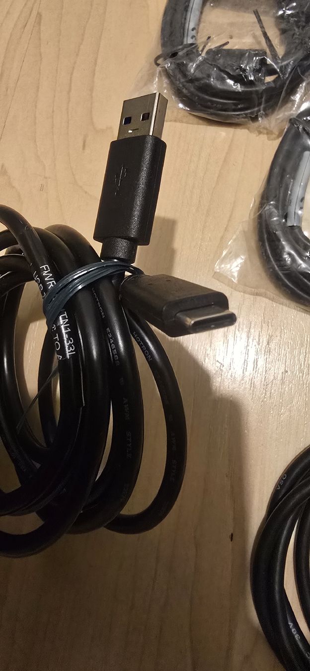 Cavi: USB C to USB A/M Cables - Multiple - CBL-500-120-S00-05 10x – Nuovo e nell'imballaggio originale da Studen BE venduto da tha_dhp8 2