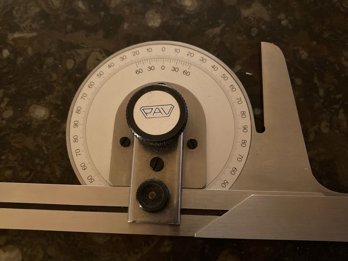 Tutti gli attrezzi: PAV Winkelmesser mit Anschlag, Präzisionsmessgerät – Usato da Vinelz venduto da Viewfinder84 1