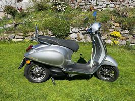 PIAGGIO Vespa ElettricaL3 70km