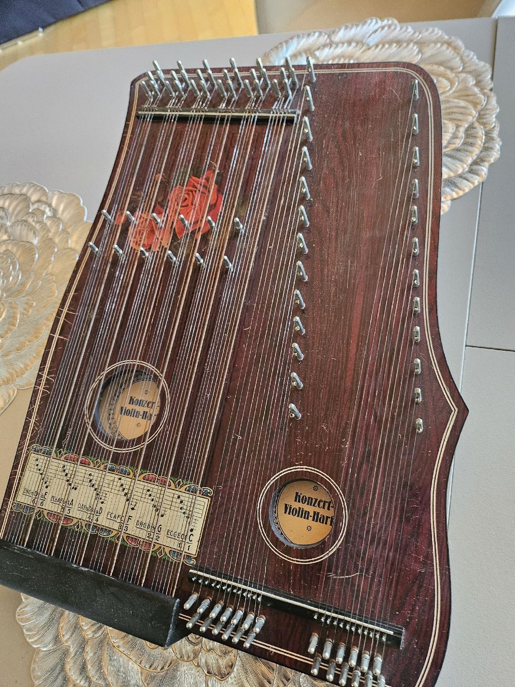Instruments de musique: Konzert-Violin-Harfe mit Noten und Bogen – D'occasion à St. Gallen par Cocos_Ricardo 5