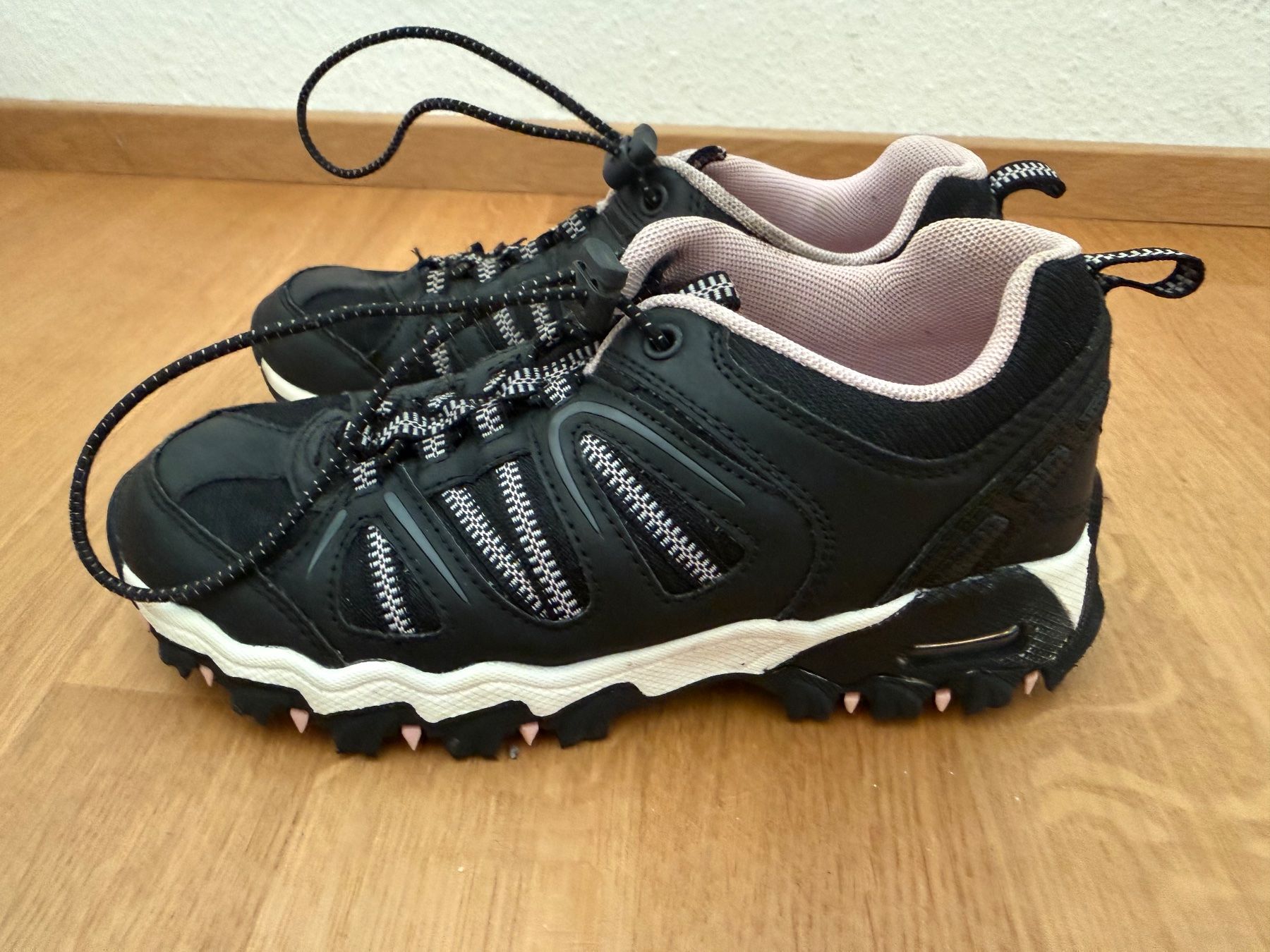 Landrover Schuhe für Mädchen: Trekkingschuhe Gr 35 – Gebraucht aus Hünibach von rotestandem01 1
