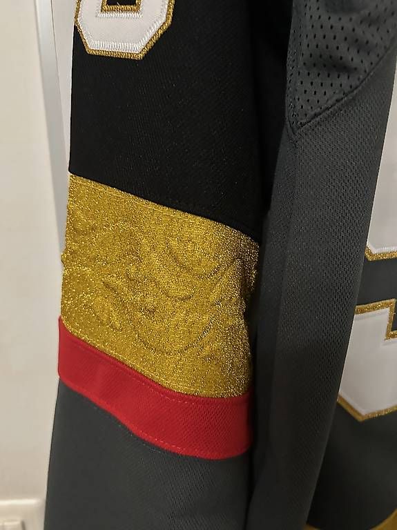 Leibchen & Hosen: Vegas Knights #93 Marner Jersey – Gebraucht aus Effretikon von PrimeTimeB 2