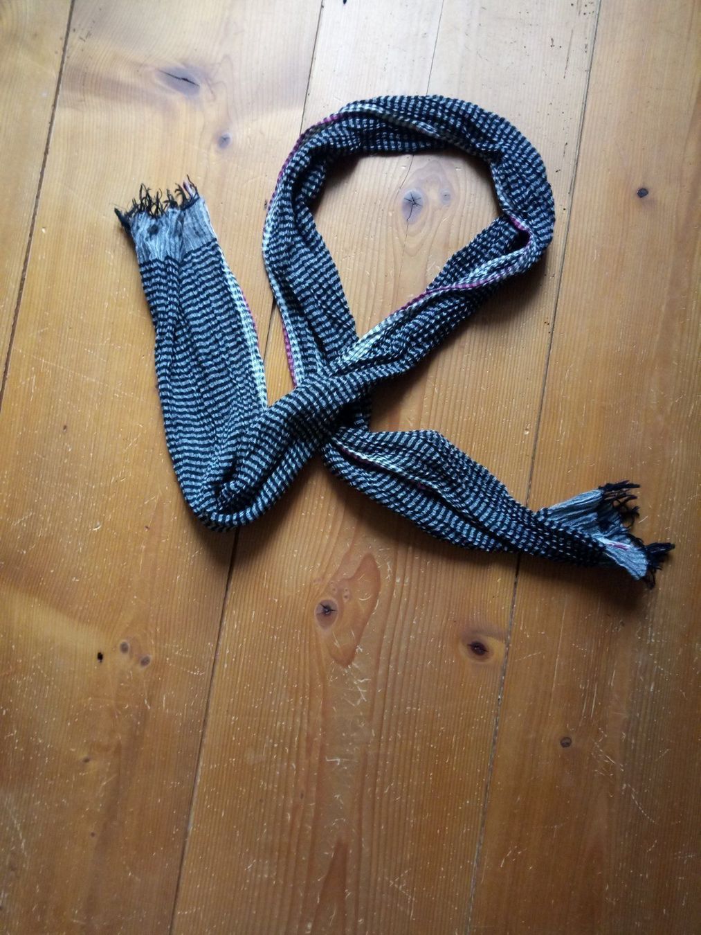 Foulard & Sciarpe: Foulard / Schal – Usato da Beckenried venduto da Havacola 3