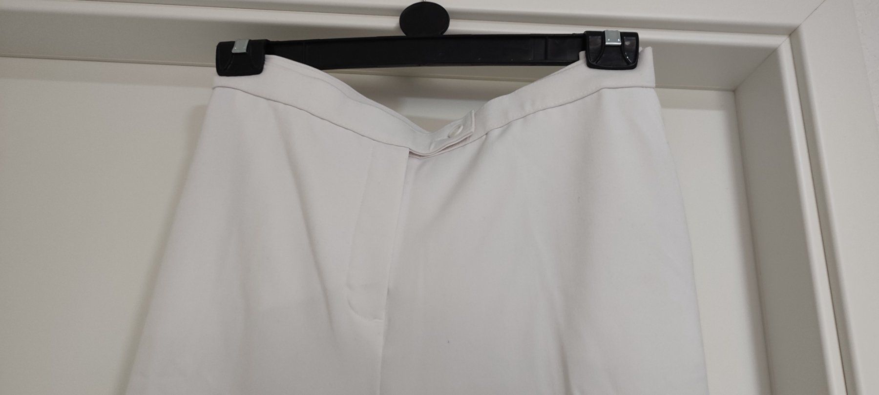 Pantaloni: Pantalon blanc – Nuovo (secondo la descrizione) da St-Cergue venduto da Neviana 1