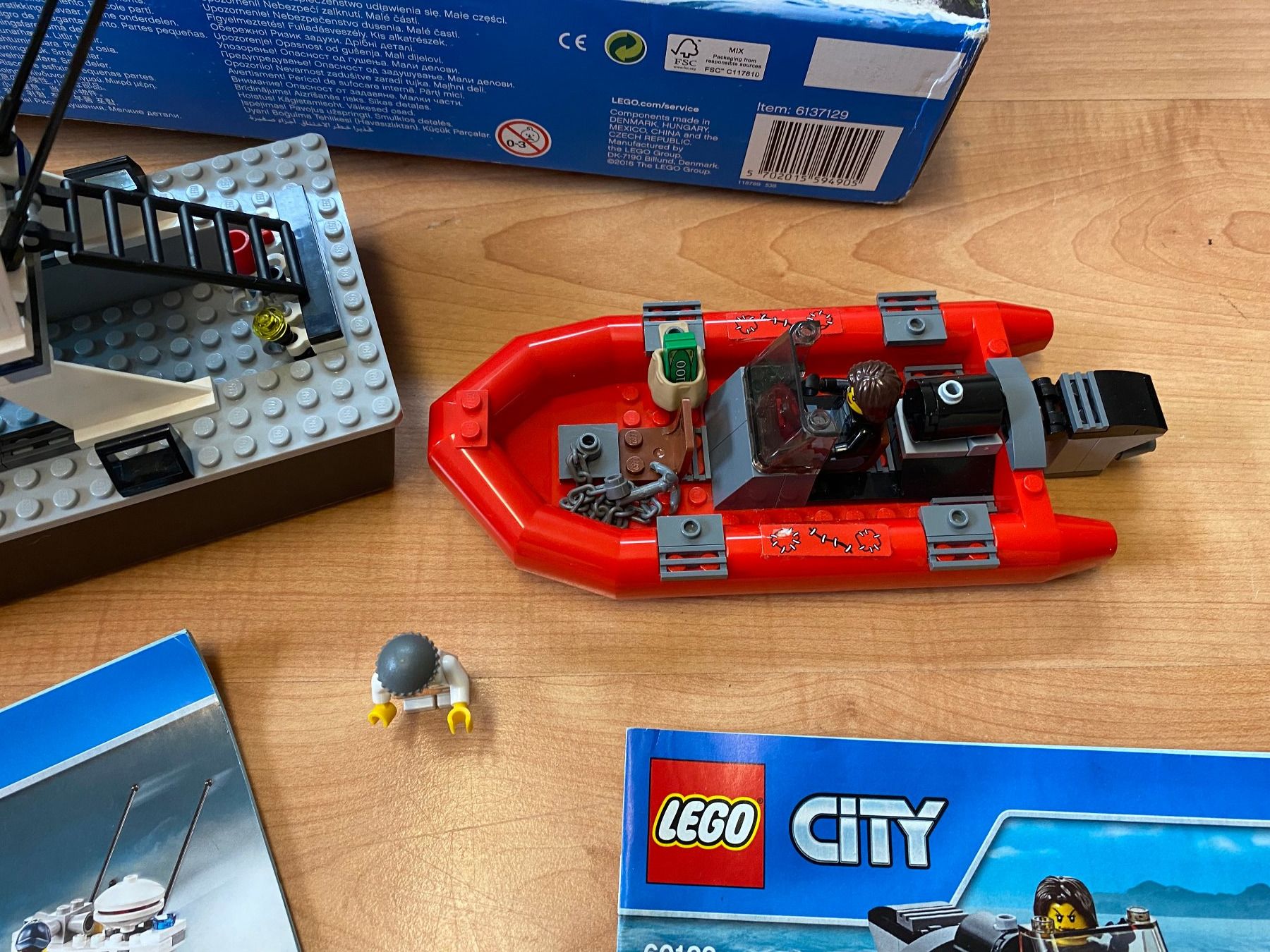 Lego Kit di costruzioni: Lego 60129 Polizeischiff und Räuberboot – Usato da Gunzwil venduto da veit01 4