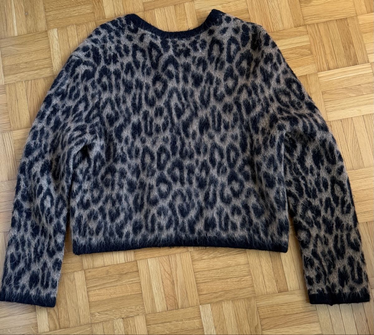 Massimo Dutti Vestes: Massimo Dutti Cardigan Leo-Muster – D'occasion à Dietikon par and_nw92 1
