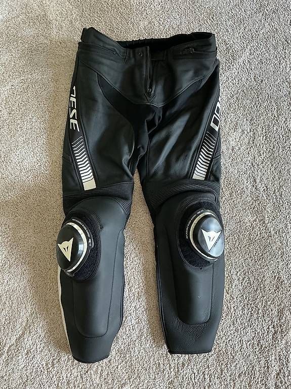 Pantalons: Pantalon Dainese Super Speed Taille 48 – D'occasion à Vandoeuvres par Alex_b92